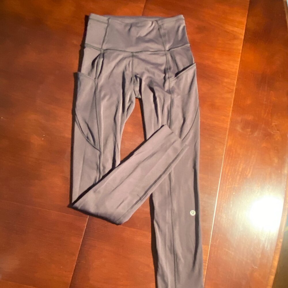 Lululemon - Picture 2 of 6